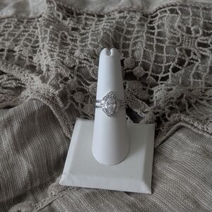 Elegant Silver Marquise Cut Ring